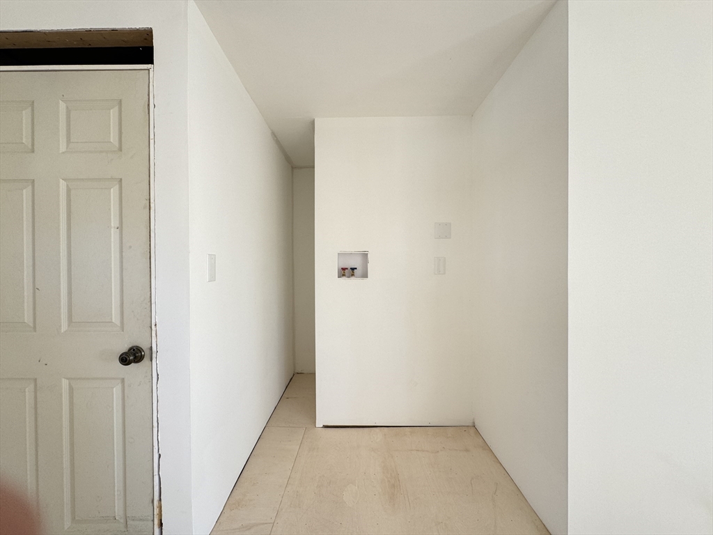 83 Davis Street