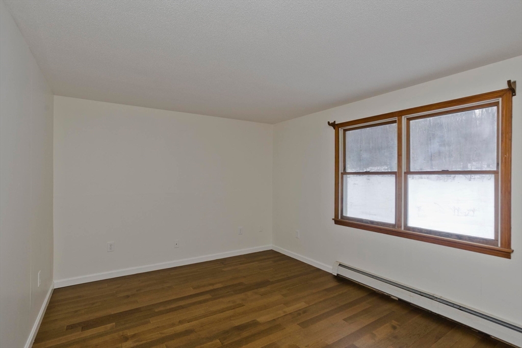 94 Amherst Rd