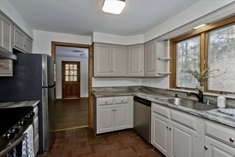 94 Amherst Rd