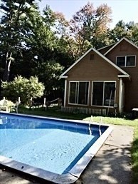 94 Amherst Rd