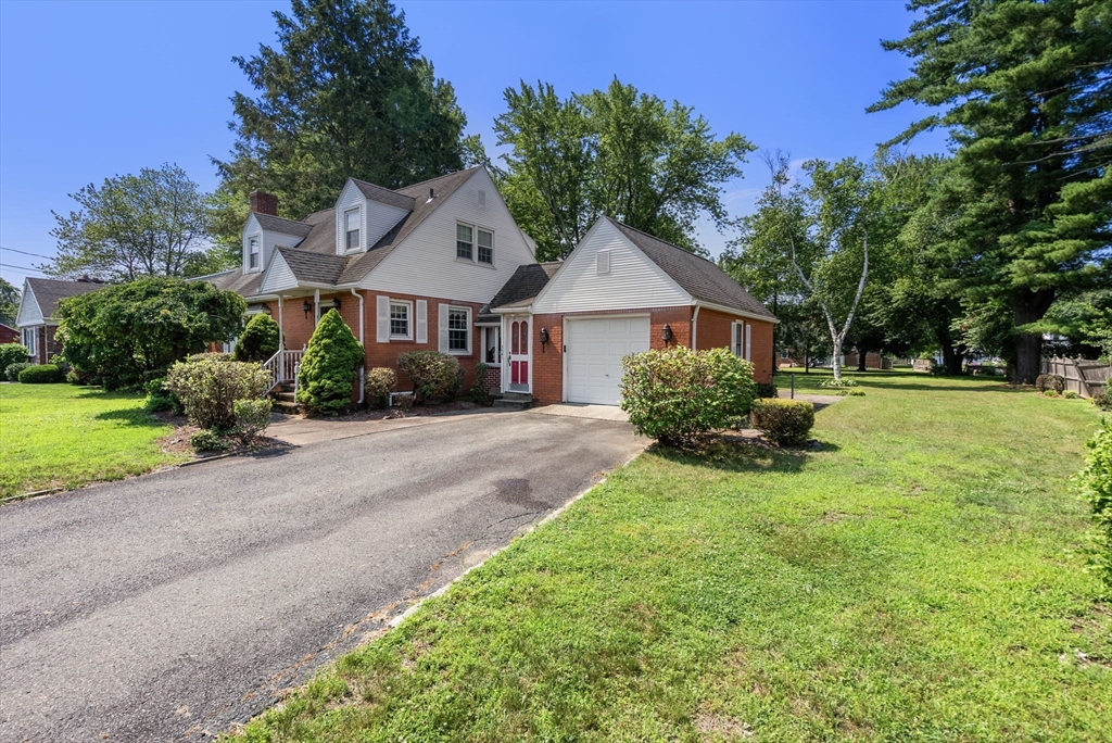 354 Rowley St