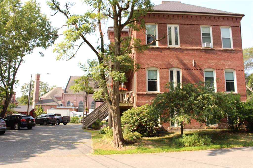 43 J St # 8