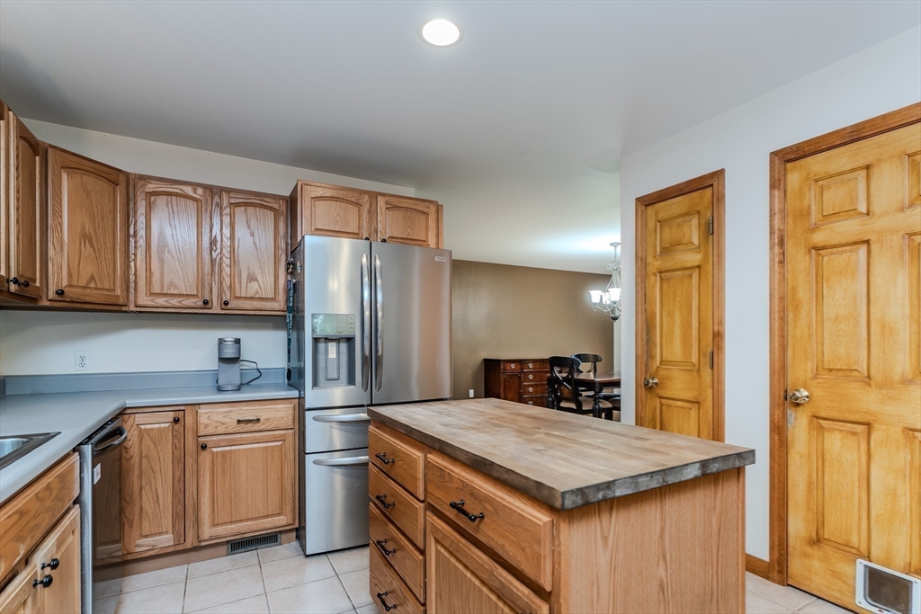 8 Hemlock Hollow