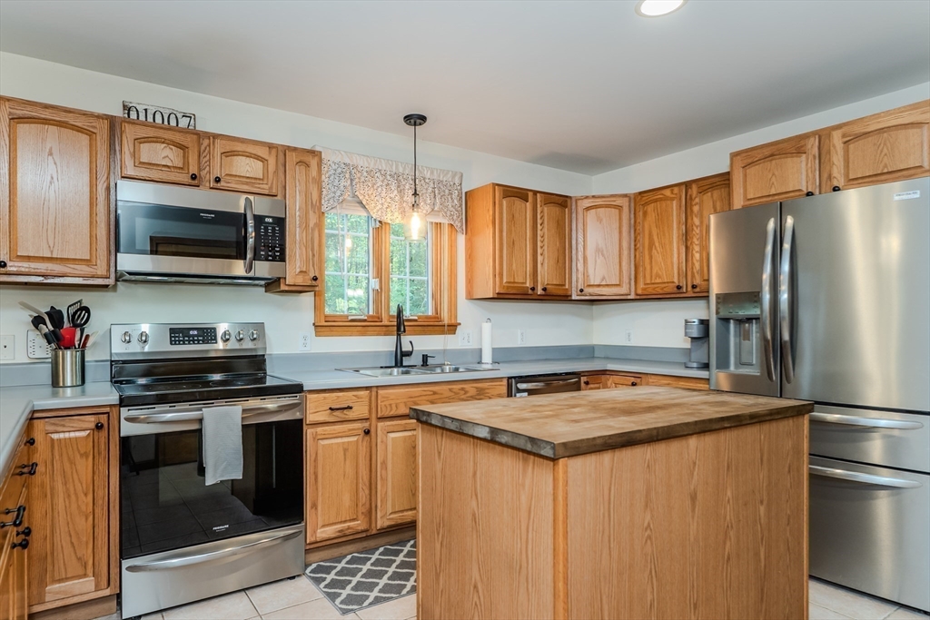 8 Hemlock Hollow