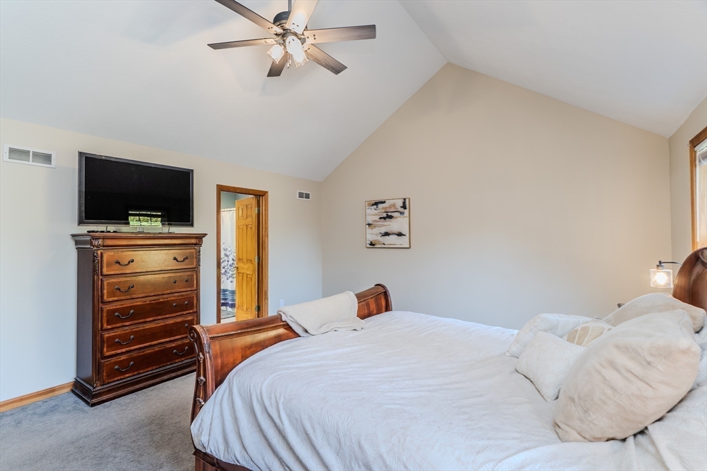 8 Hemlock Hollow