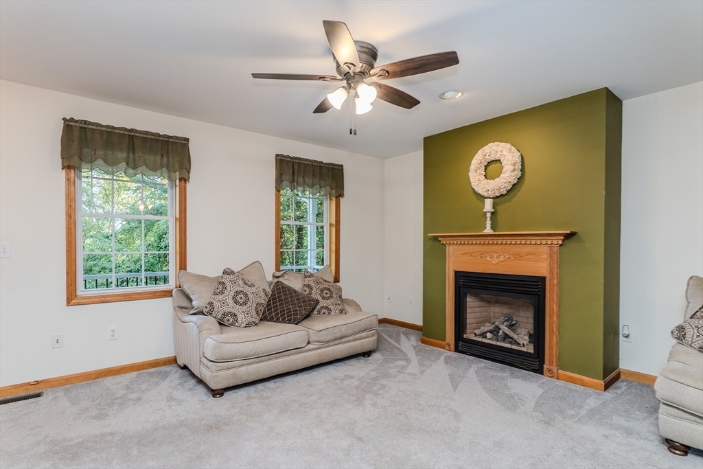 8 Hemlock Hollow