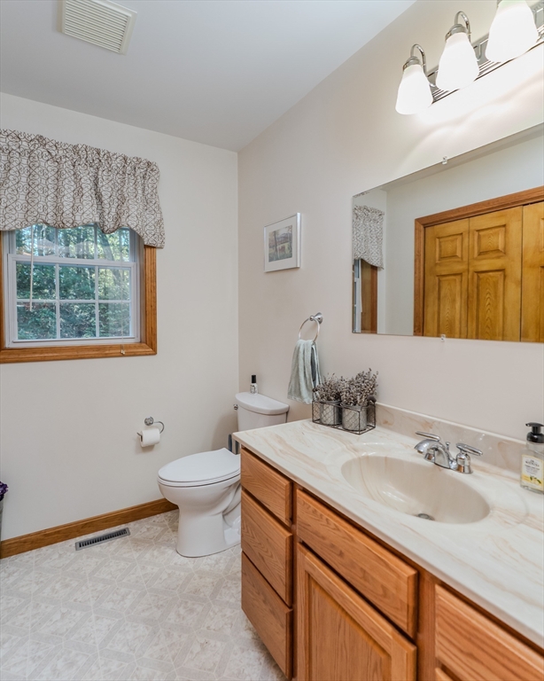 8 Hemlock Hollow