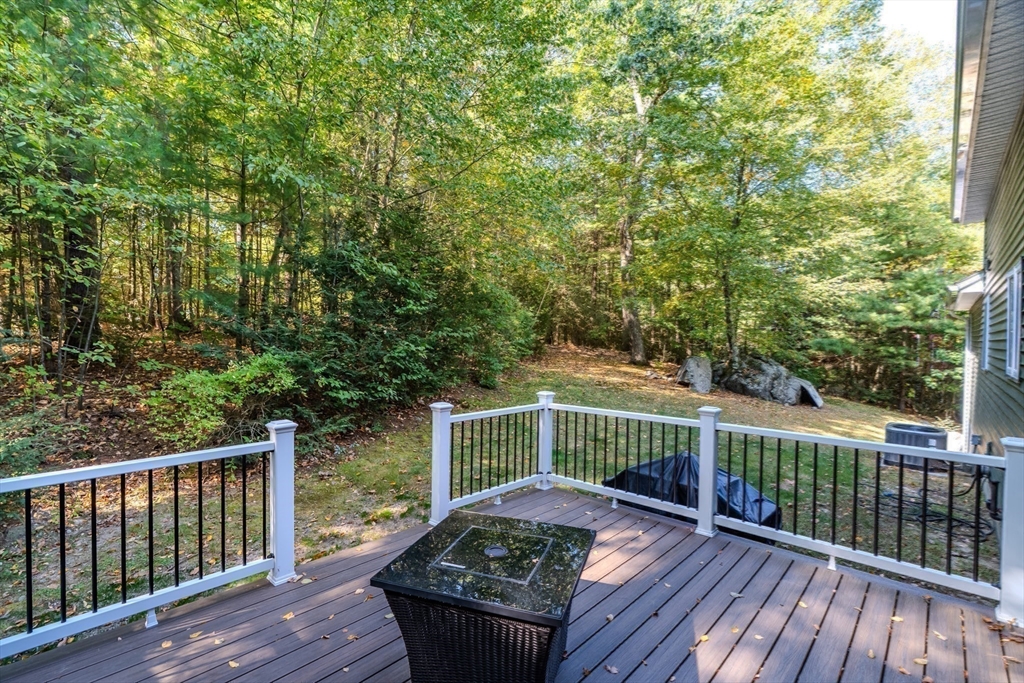 8 Hemlock Hollow