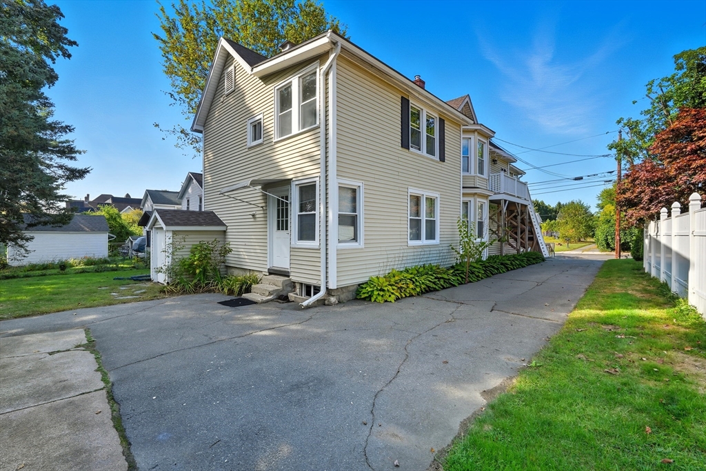 34 Briggs St