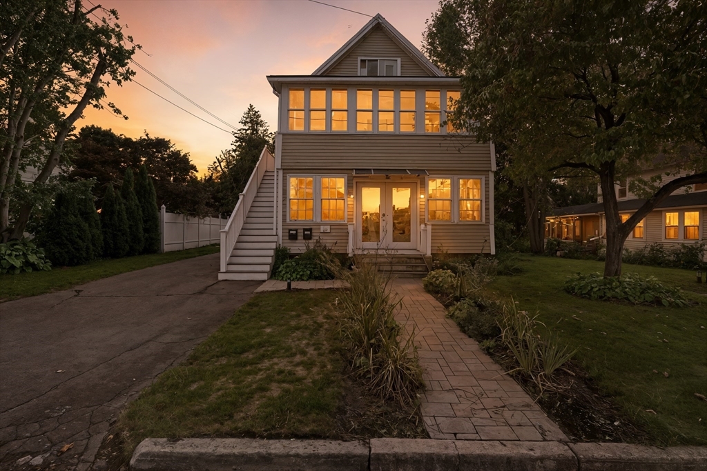 34 Briggs St