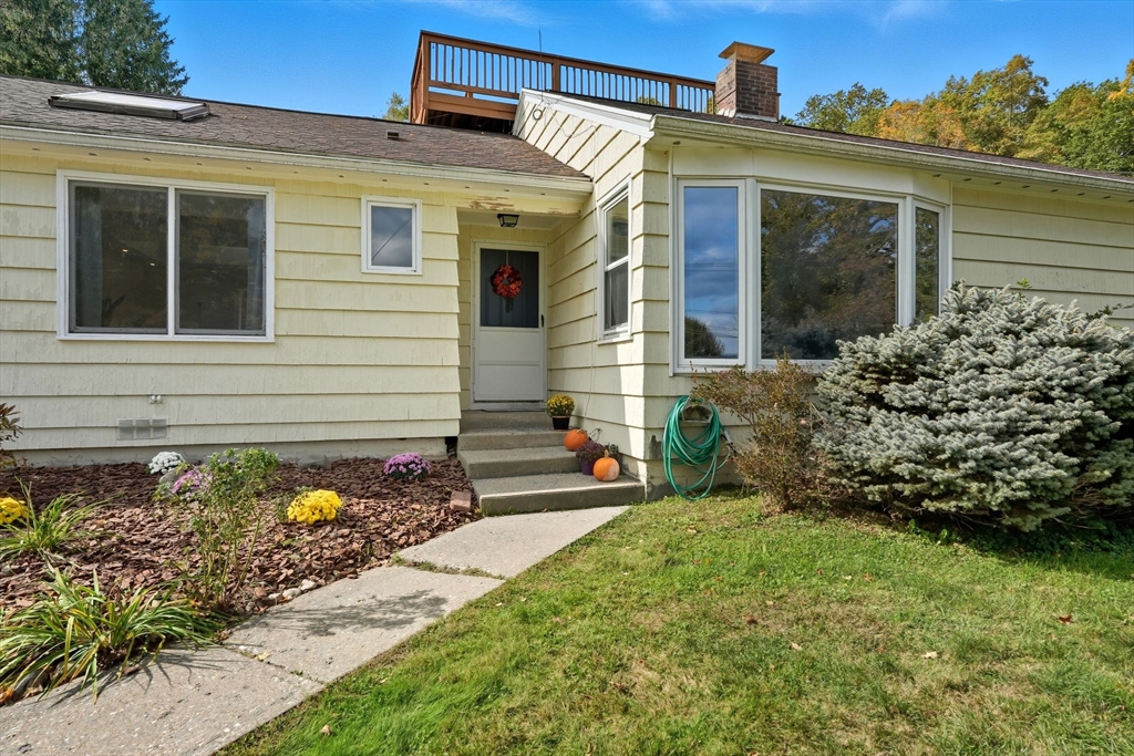 967 South East Street