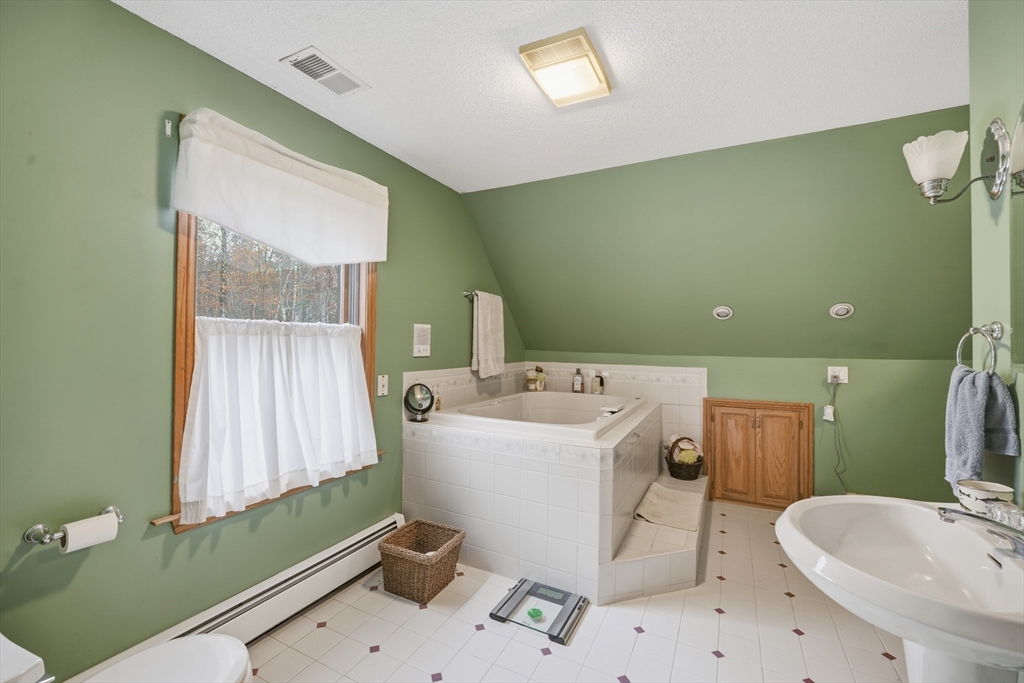 155 Woodland Way