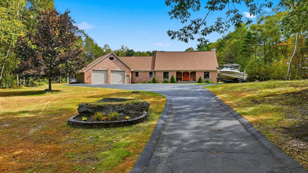 155 Woodland Way