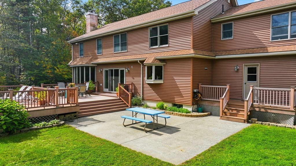 155 Woodland Way