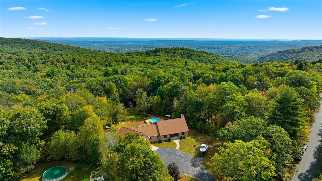 155 Woodland Way