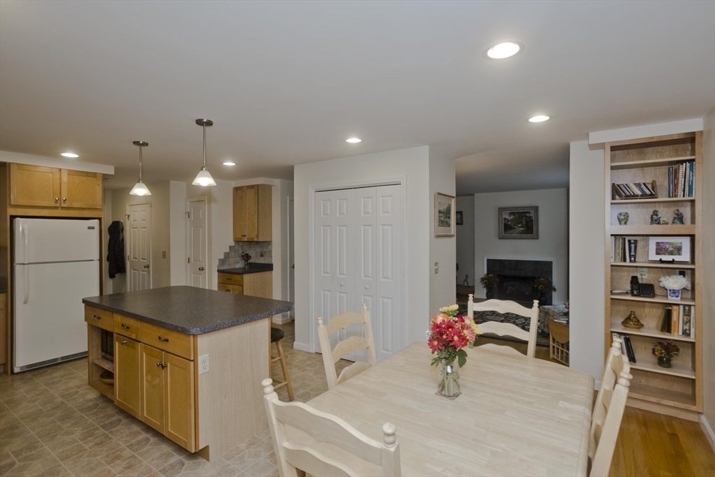 11 Sheerman Ln