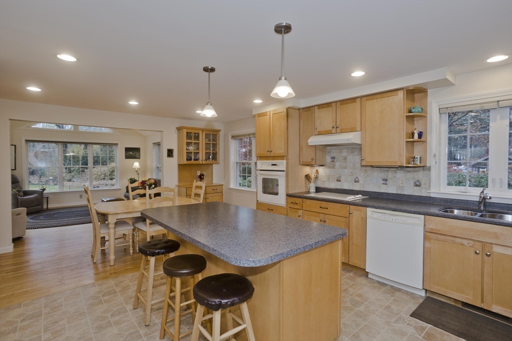 11 Sheerman Ln