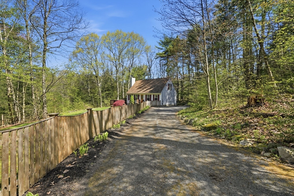 305 W Pelham Rd