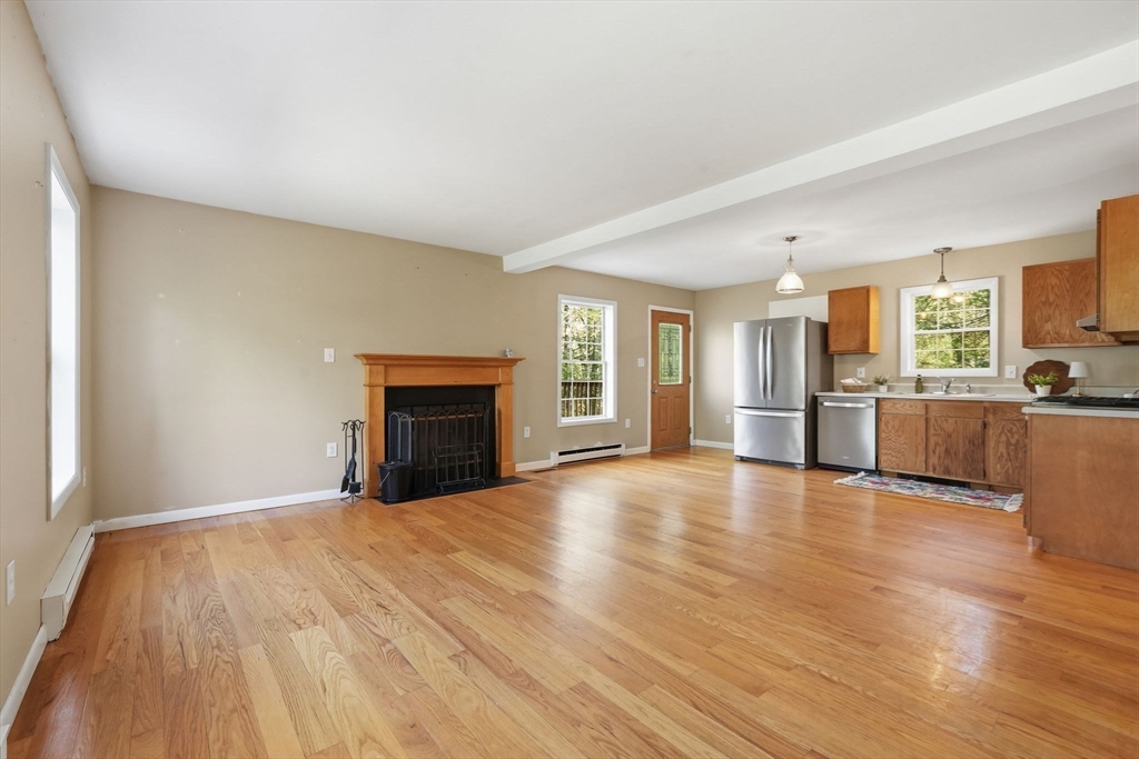 305 W Pelham Rd