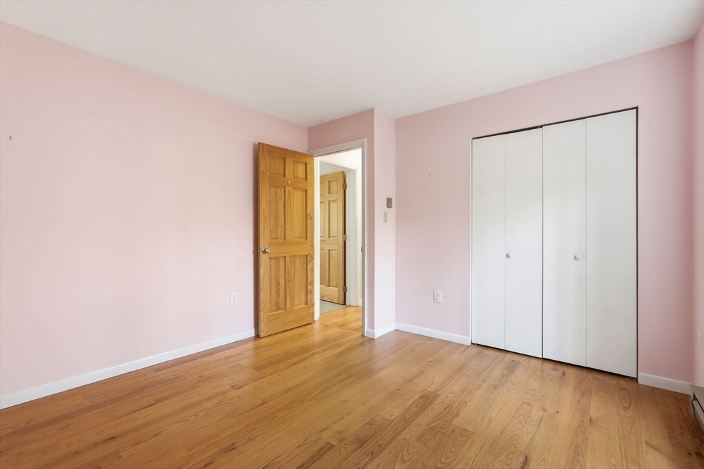 305 W Pelham Rd