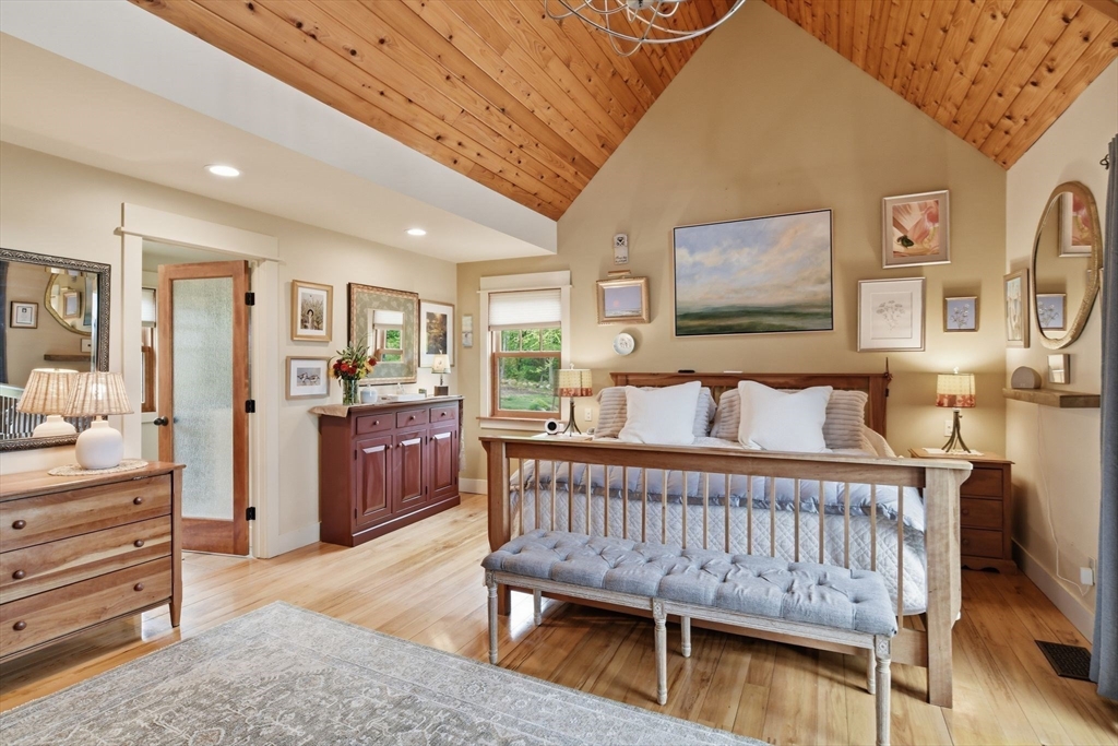 329 Southampton Rd