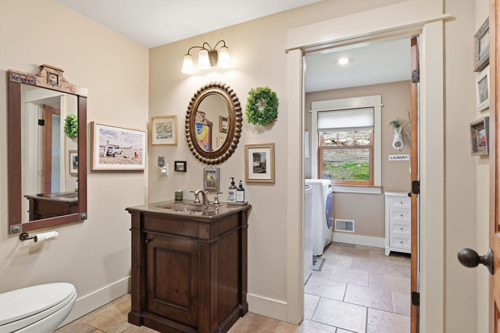 329 Southampton Rd