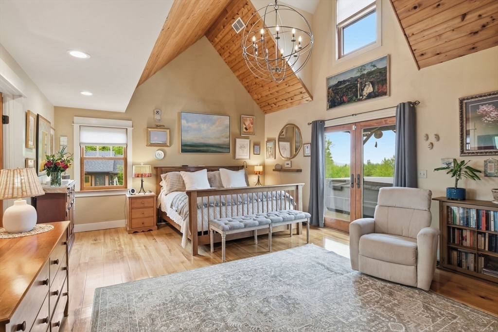 329 Southampton Rd
