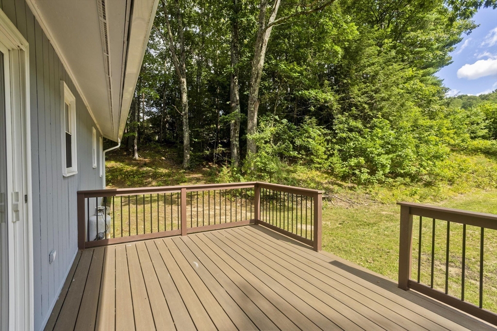 288 Leverett Rd