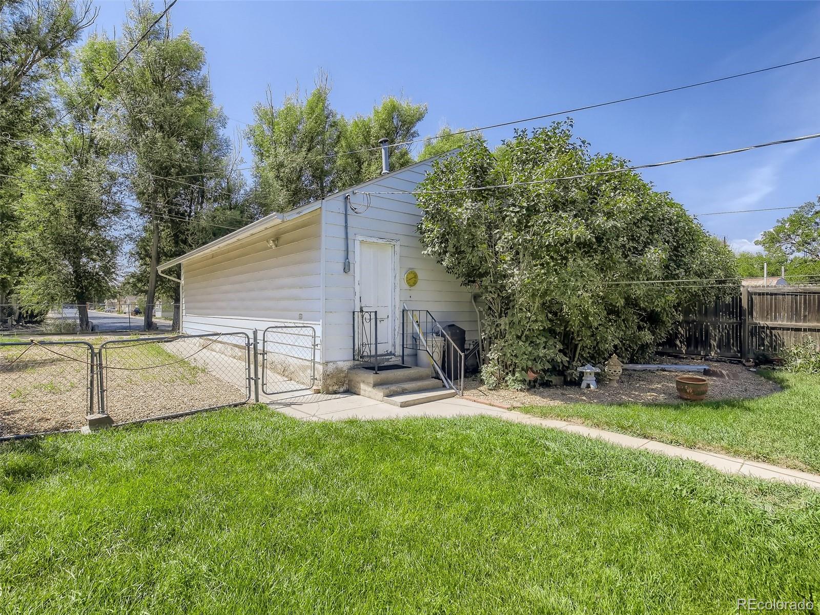 512 E Emma Street