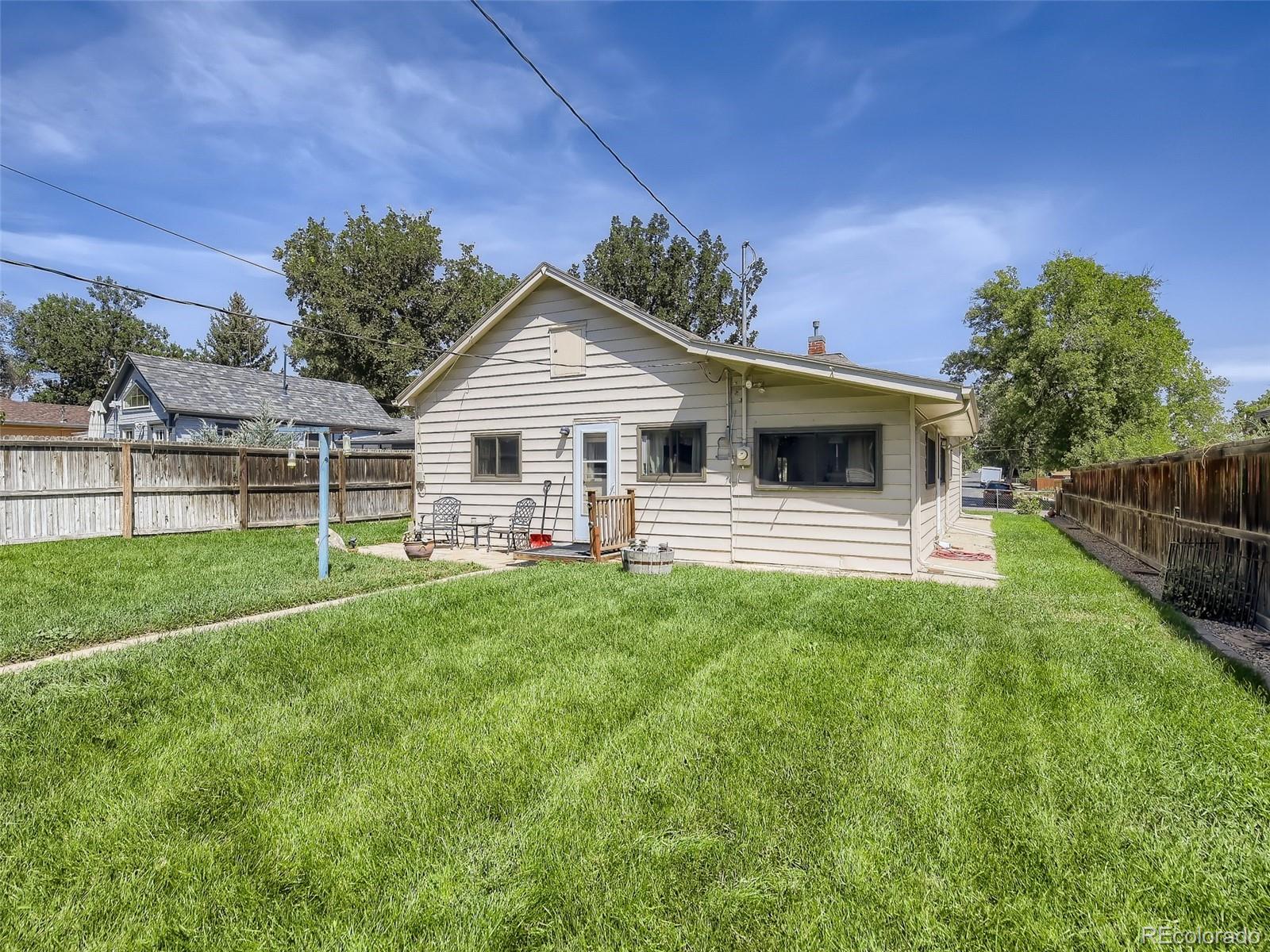512 E Emma Street