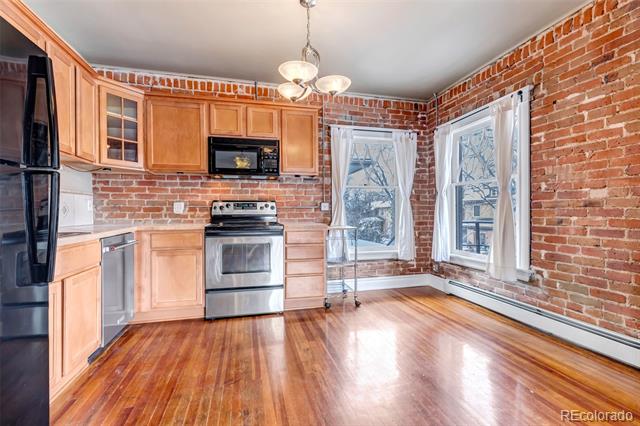 1451 Madison Street Unit: 3
