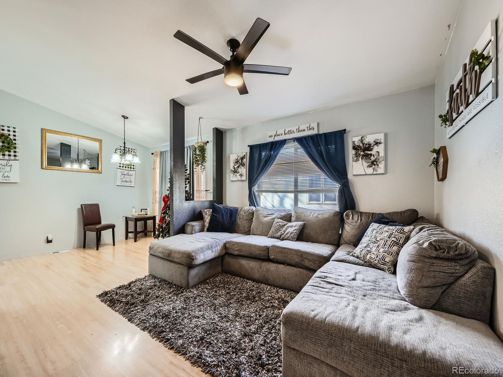 3306 Far View