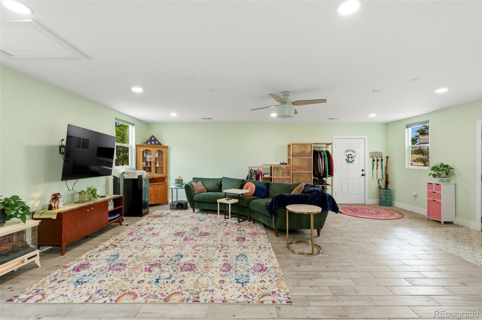 6848 N Trailway Circle