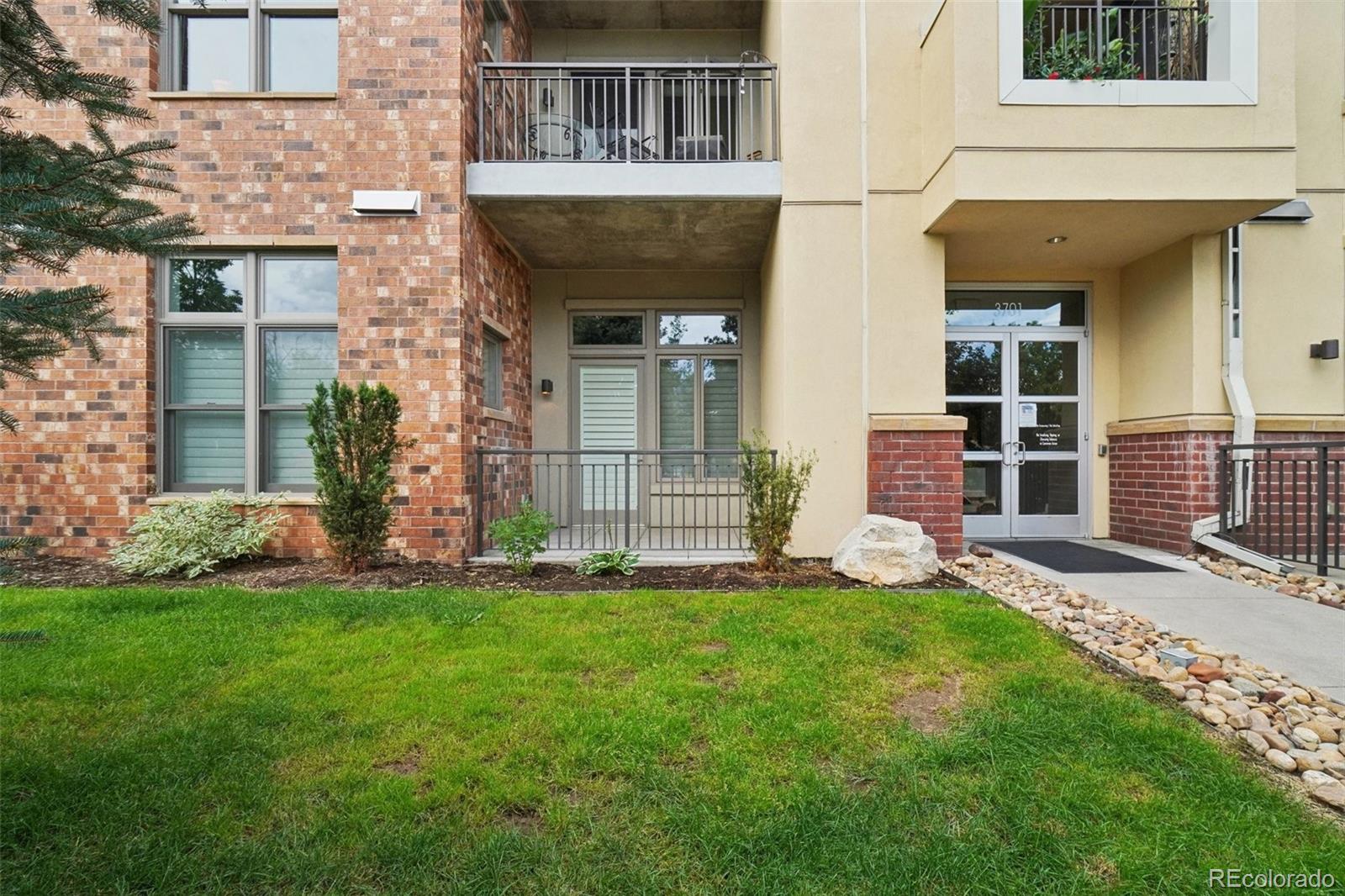 3701 Arapahoe Avenue Unit: 106