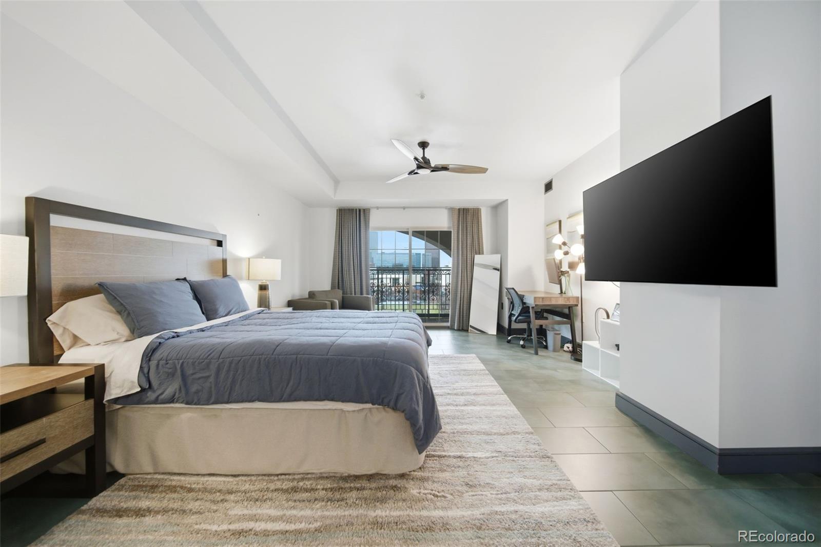 975 N Lincoln Street Unit: 6G-N