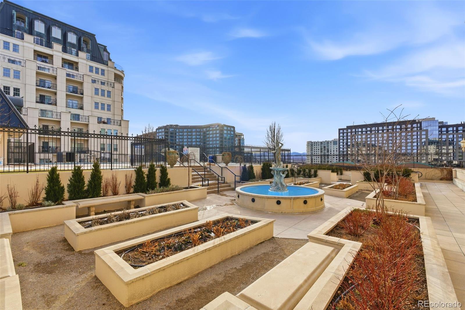 975 N Lincoln Street Unit: 6G-N