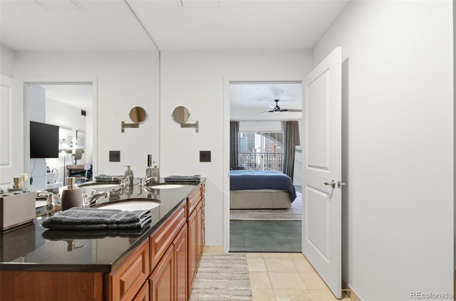 975 N Lincoln Street Unit: 6G-N