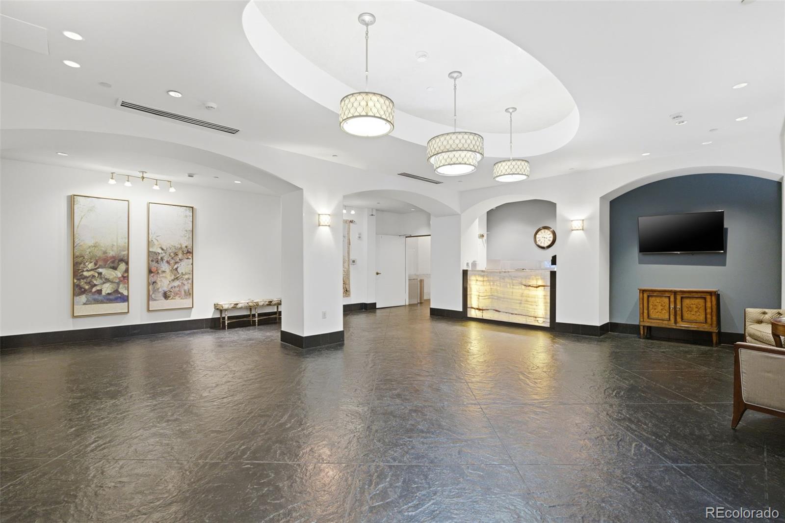 975 N Lincoln Street Unit: 6G-N