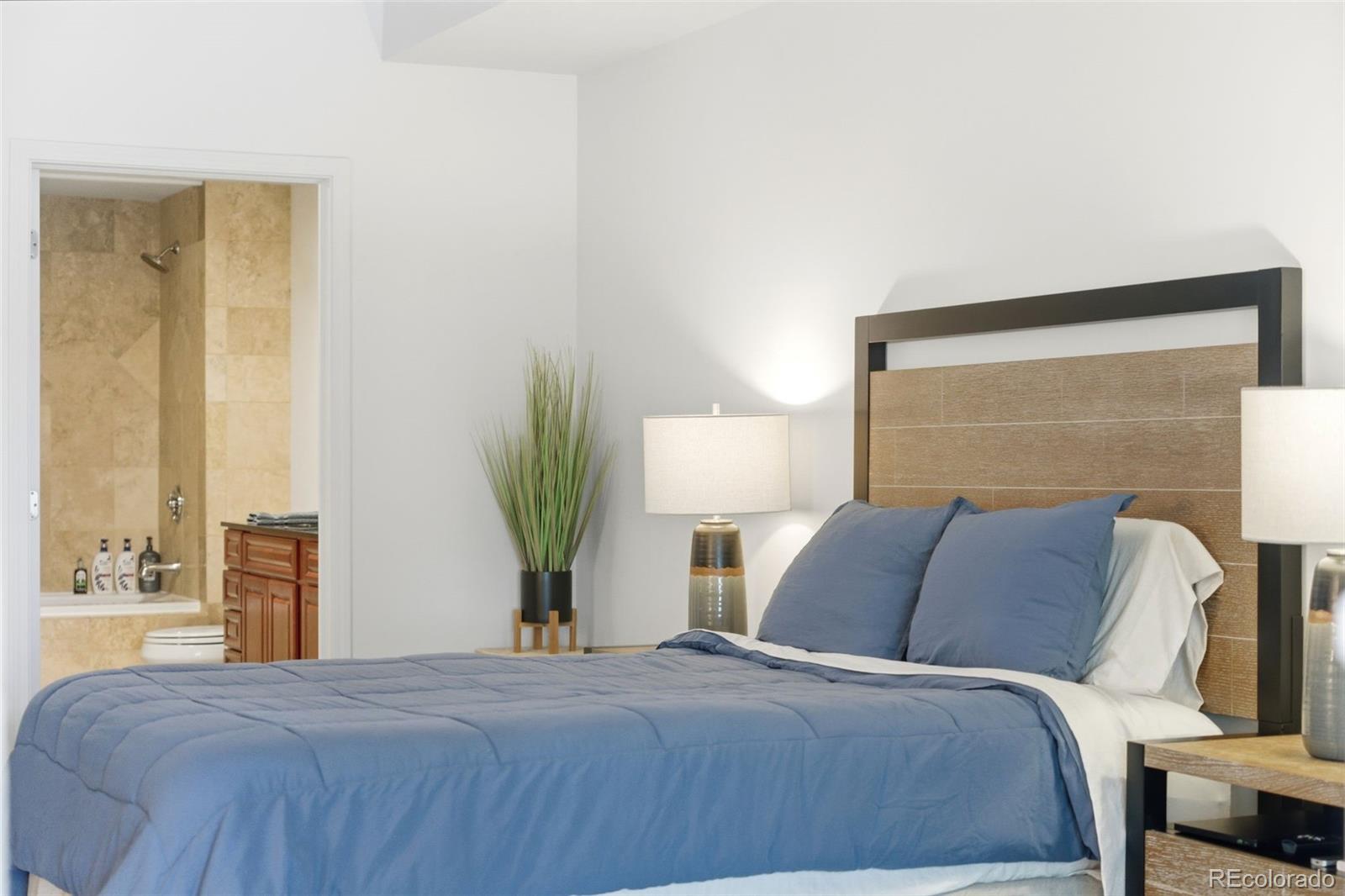 975 N Lincoln Street Unit: 6G-N