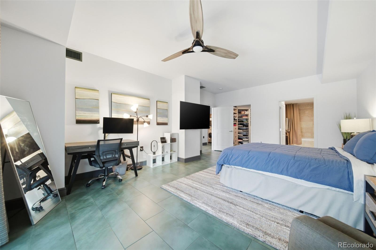 975 N Lincoln Street Unit: 6G-N