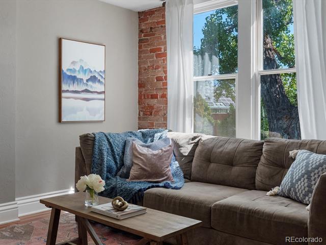 3611 Zuni Street Unit: 201