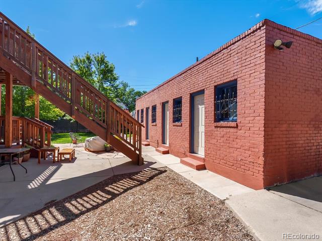 3611 Zuni Street Unit: 201