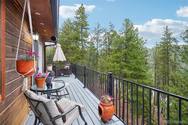 6763 Deer Path