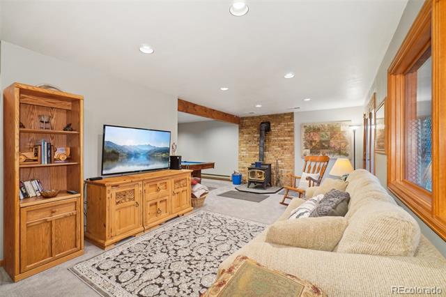 6763 Deer Path
