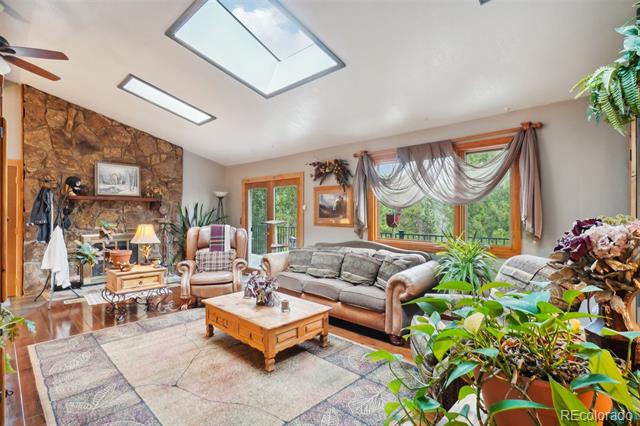 6763 Deer Path