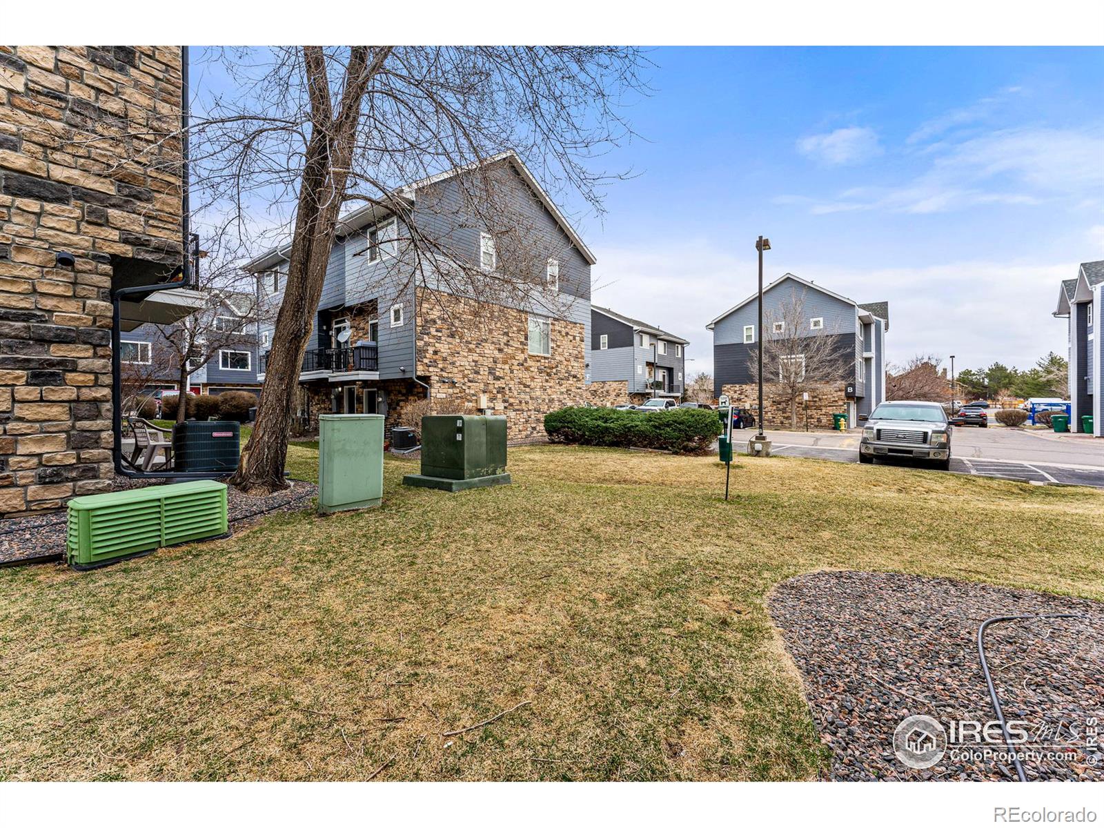 8751 Pearl Street Unit: I3