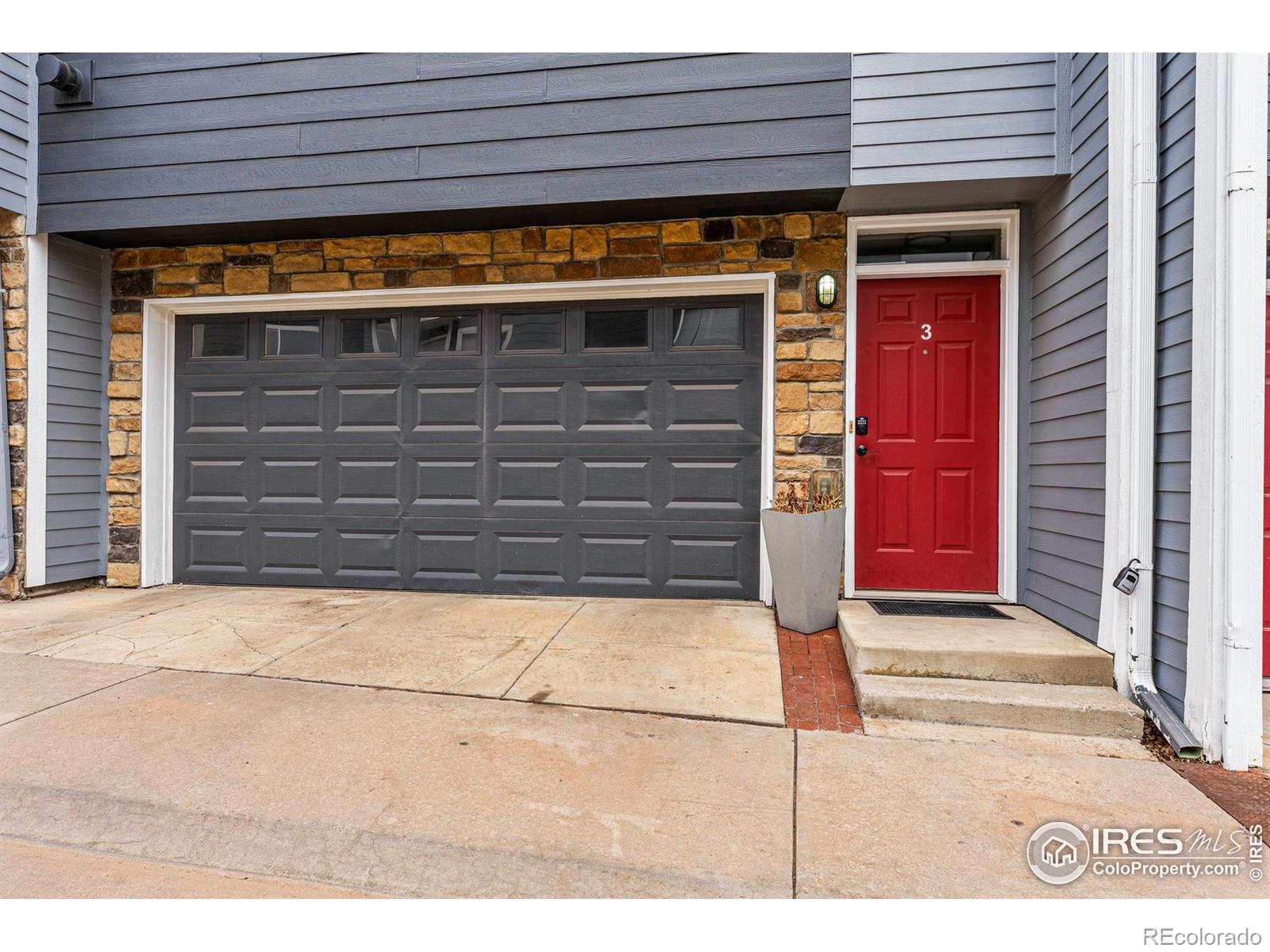 8751 Pearl Street Unit: I3