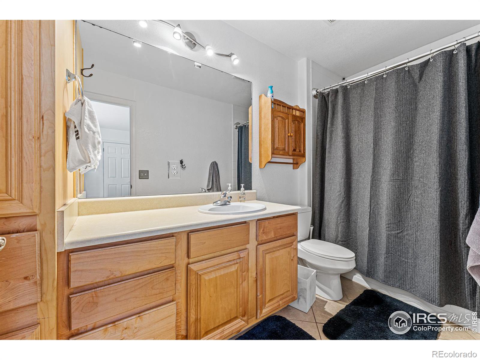 8751 Pearl Street Unit: I3