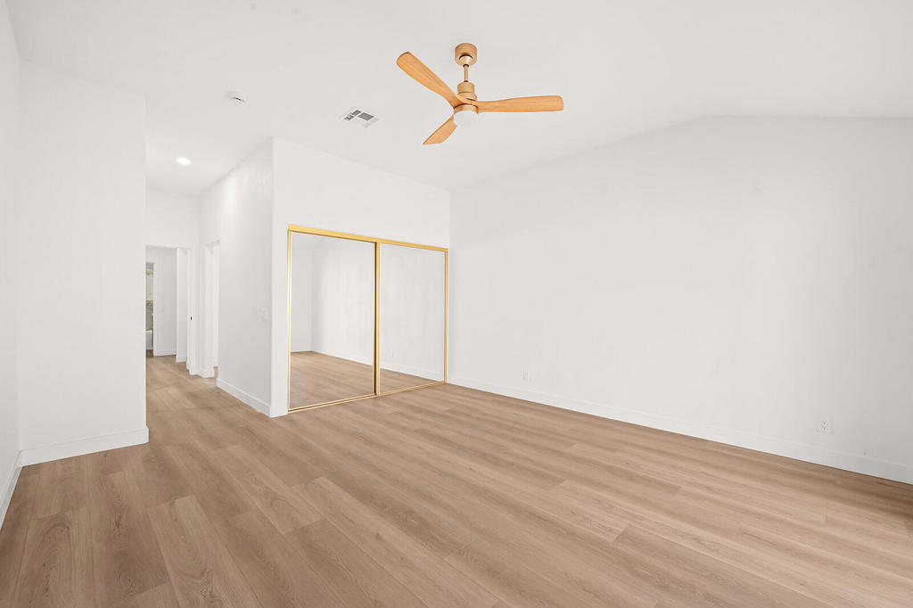 48614 Calle Esperanza