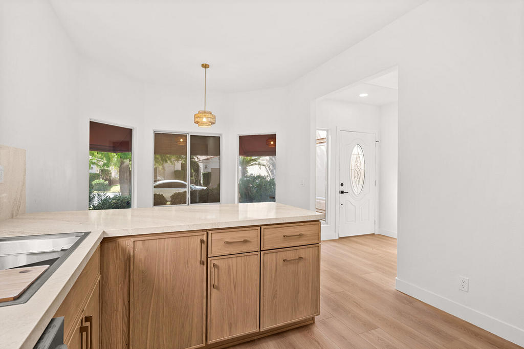48614 Calle Esperanza
